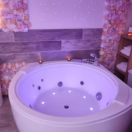 Apartment Cocon Des Merveilles - Balneo Ronde Avec Cascade Le Havre